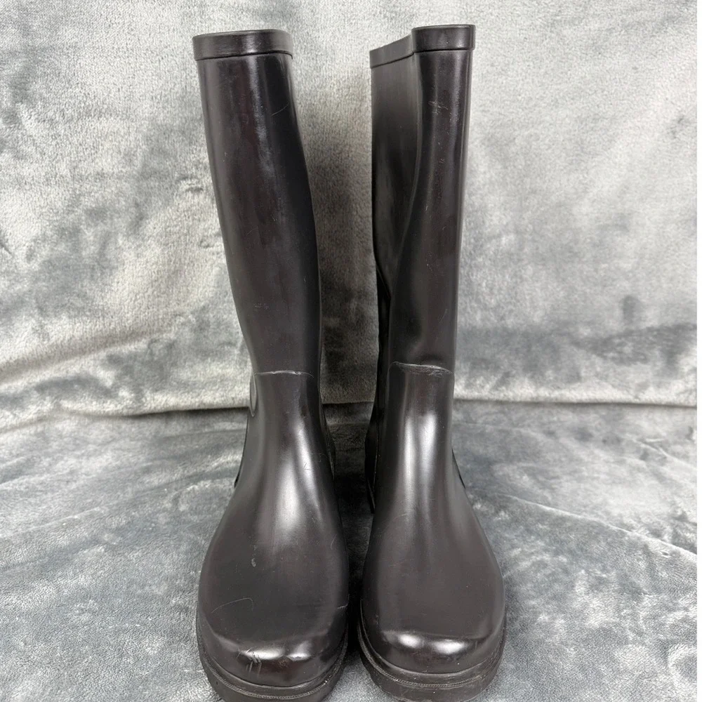 chooka stride confidently